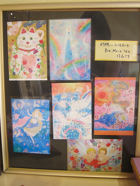 行徳在住の天使の愛を伝える「エンジェル＊メッセージアート」Ere Maria(エレマリア)さんのポストカードが店内に。