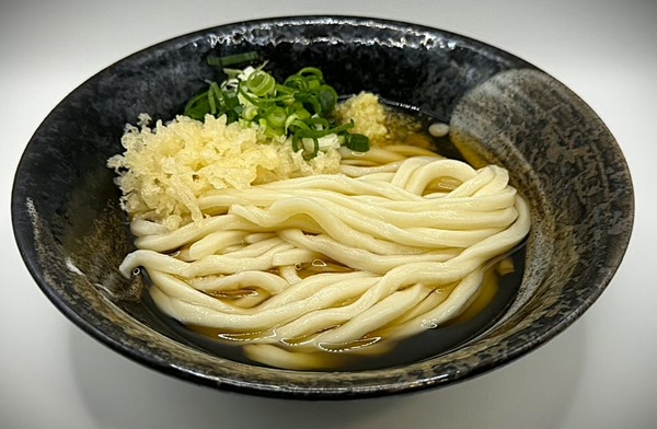 「冷たいかけうどん」。