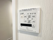 【浴室暖房乾燥機】