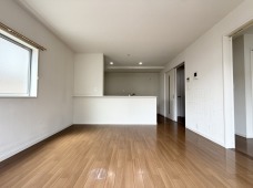 市川市大和田４丁目　中古戸建　車庫付き４ＬＤＫ