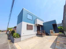 市川市曽谷８丁目　中古戸建　駐車場２台付き！