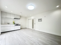 リビングダイニングスペースです。
ご家族の楽しい会話が聞こえてきますね！
