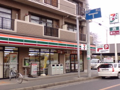 セブンイレブン船橋塚田駅前店 