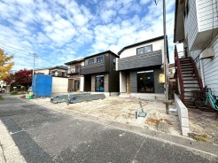 新規分譲地につき現在建築中です！
完成が楽しみですね！
同仕様の完成現場をご案内出来ますので、お気軽にお問い合わせください！