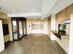 エントランスホール