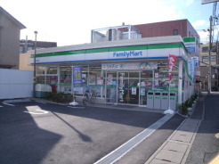 ファミリーマート市川八幡店