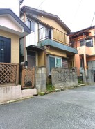 現地写真
現況古屋がありますが、建物解体後、更地渡しです！
