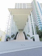 エスカレーター付き！