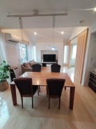 広々とした約20帖のLDKは、家具のレイアウトも自由自在です。