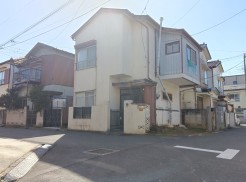 現地写真
現況古屋あり
