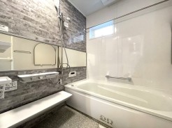 ※.浴室施工例(実際とは設備仕様間取りなどが異なる場合がございますのでお近くのモデルルームにご案内致します。)