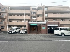 建物空き家です。
リフォーム済みで内装ピッカピカ!
是非ご内見下さい!!