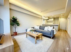 休日はお陽さまの光がたっぷり差し込むぽかぽかリビングで過ごしませんか？
※家具はイメージです。