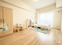 子供部屋は明るい空間となっています！寝室にも良さそうですね！
※家具はイメージです。