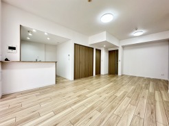 ご家族だんらんのスペースとなるダイニング。家具の配置がしやすい広さを確保しています！
