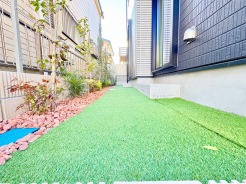 やっぱりお庭があるといいですね！
元気なお子様のお外遊びも、自宅のお庭なら安心！

