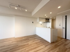 落ち着いた雰囲気に包まれて、伸びやかな空間の中で、ゆったりと家族団らんのひとときを過ごせます。
