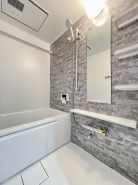 お手入れ簡単でキレイを保つ技術の数々が、家事の負担を減らしてくれます。暖かいお風呂でゆっくりと入浴し一日の疲れを癒す大切な空間をお過ごしください

