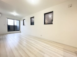 リビングダイニングスペースです。
ご家族の楽しい会話が聞こえてきますね！
