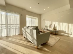 落ち着いた雰囲気に包まれて、伸びやかな空間の中で、ゆったりと家族団らんのひとときを過ごせます。
