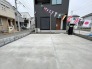 1号棟　車好きの方も嬉しい駐車スペース付き物件
