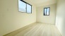 2号棟 洋室は明るい空間となっています！子供部屋にも良さそうですね！
