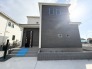 建物完成しました！
閑静な住宅地で小さなお子様がいるご家族にも安心。
住宅地で叶える穏やかな新生活が待ってます。
是非、現地ご内見ください！

