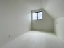 洋室は明るい空間となっています！子供部屋にも良さそうですね！

