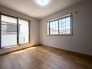 寝室は明るい空間となっています！子供部屋にも良さそうですね！
