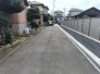交通量の少ない前面道路です。
小さなお子様がいるご家庭でも安心です！
