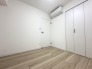 洋室は明るい空間となっています！子供部屋にも良さそうですね！
