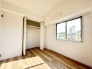 寝室は明るい空間となっています！子供部屋にも良さそうですね！
