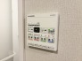 カビの発生も抑制出来ます！また暖房・涼風機能も付いているので冬はいつでも暖かく、夏は涼しく、雨の日でも洗濯物が乾くのも良いですよね！梅雨の時期など重宝します。
