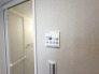カビの発生も抑制出来ます！また暖房・涼風機能も付いているので冬はいつでも暖かく、夏は涼しく、雨の日でも洗濯物が乾くのも良いですよね！梅雨の時期など重宝します。
