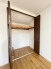 クローゼットも内にはハンガーパイプも設置されています！
そのまま洋服を掛けられるので、洋服ダンスも必要なさそうですね！
