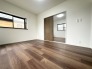 寝室は明るい空間となっています！子供部屋にも良さそうですね！
