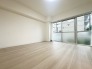 洋室は明るい空間となっています！子供部屋にも良さそうですね！

