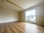 洋室は明るい空間となっています！子供部屋にも良さそうですね！
