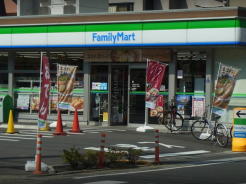 ファミリーマート市川宝二丁目店