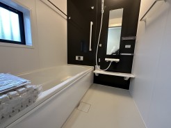浴室※.施工例(実際とは設備仕様間取りなどが異なる場合がございますのでお近くのモデルルームにご案内致します。)