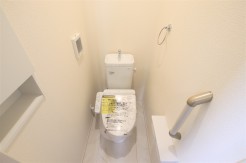 トイレ※.施工例(実際とは設備仕様間取りなどが異なる場合がございますのでお近くのモデルルームにご案内致します。)