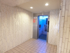 エレベーターあります!