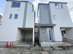 新規分譲地につき現在建築中です!
完成が楽しみですね!
同仕様の完成現場をご案内出来ますので、お気軽にお問い合わせください!
