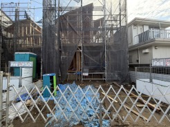 閑静な住宅地で小さなお子様がいるご家族にも安心。
住宅地で叶える穏やかな新生活が待ってます。
(未完成)