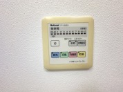 【浴室暖房乾燥機】