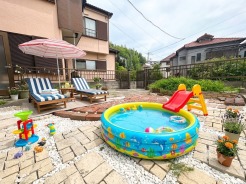やっぱりお庭があるといいですね!
元気なお子様のお外遊びも、自宅のお庭なら安心。
ガーデニングや家庭菜園で緑の潤い溢れる暮らしを。
※家具はイメージです