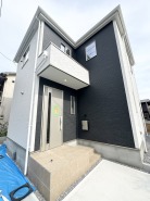 建物完成しました!
閑静な住宅地で小さなお子様がいるご家族にも安心。
住宅地で叶える穏やかな新生活が待ってます。
是非、現地ご内見ください!