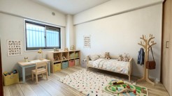 広すぎないスペース。
お子様のお部屋や書斎など、新居での生活の夢が膨らみますね!
※家具はイメージです。