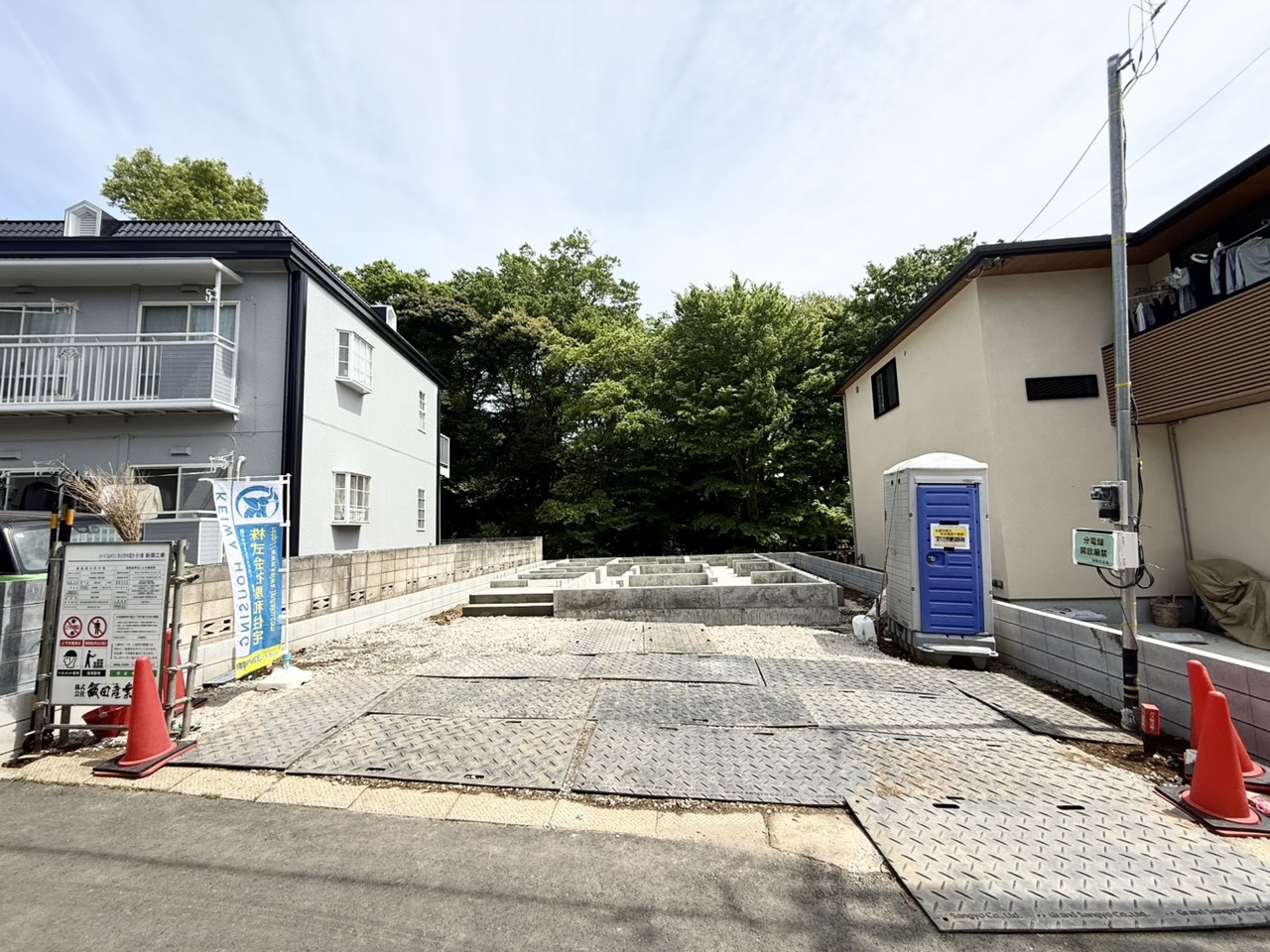 新規分譲地につき現在建築中です！
完成が楽しみですね！
同仕様の完成現場をご案内出来ますので、お気軽にお問い合わせください！
